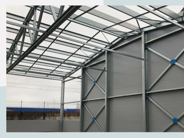 Каркасные ангары от СтальСтрой-Кмс по цене от 612 руб.